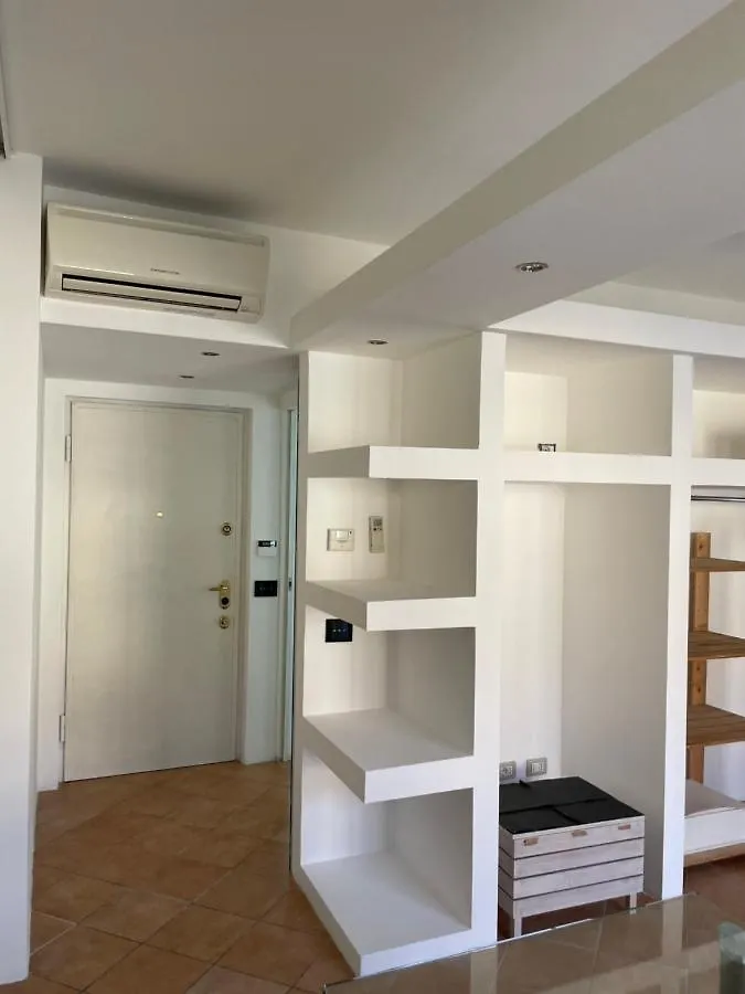 Domusmi Fracastoro-25 Apartment Milan Italy